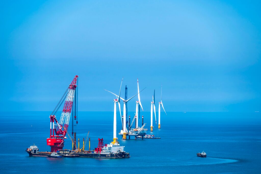Floating Offshore Wind Manual: Port Requirements, Opportunities, and Impacts
